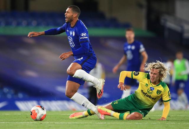 现代足球中 现代足球中